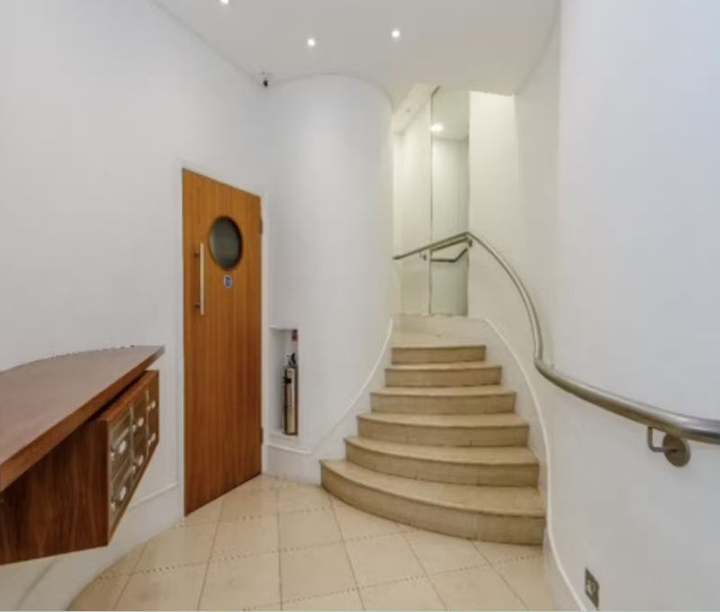 6-7 Queen Street, London - Image 2