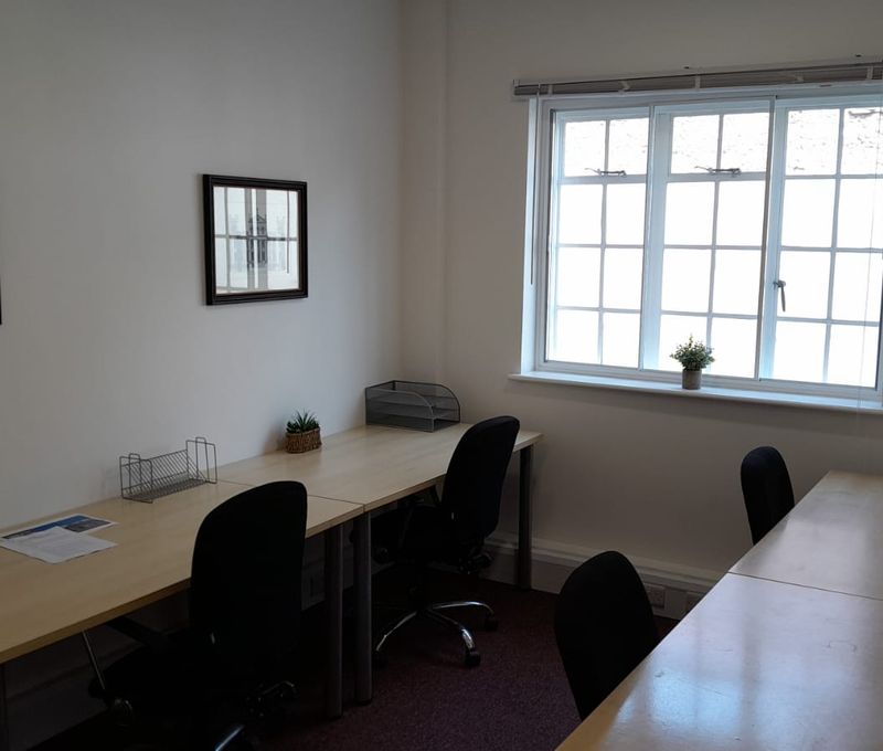 2 High Street, Great Bookham Leatherhead - Image 3