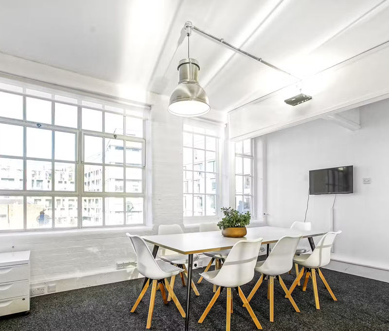 31 Great Sutton Street 31 Great Sutton Street, Clerkenwell - Image 2