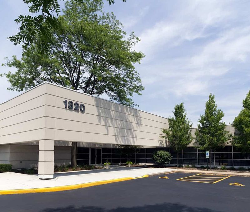 1320 Tower Rd, Schaumburg - Image 8