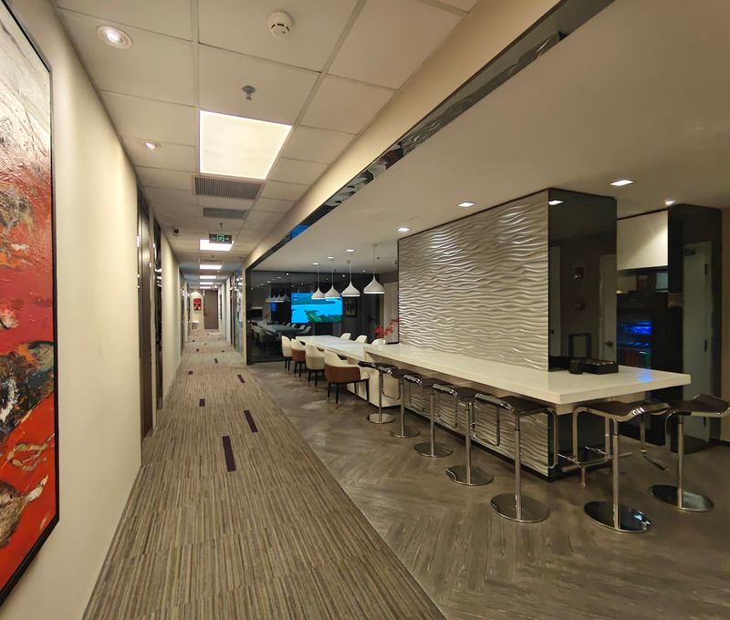 300 Huaihai Zhong Road 300 Huaihai Zhong Road, Shanghai - Image 12