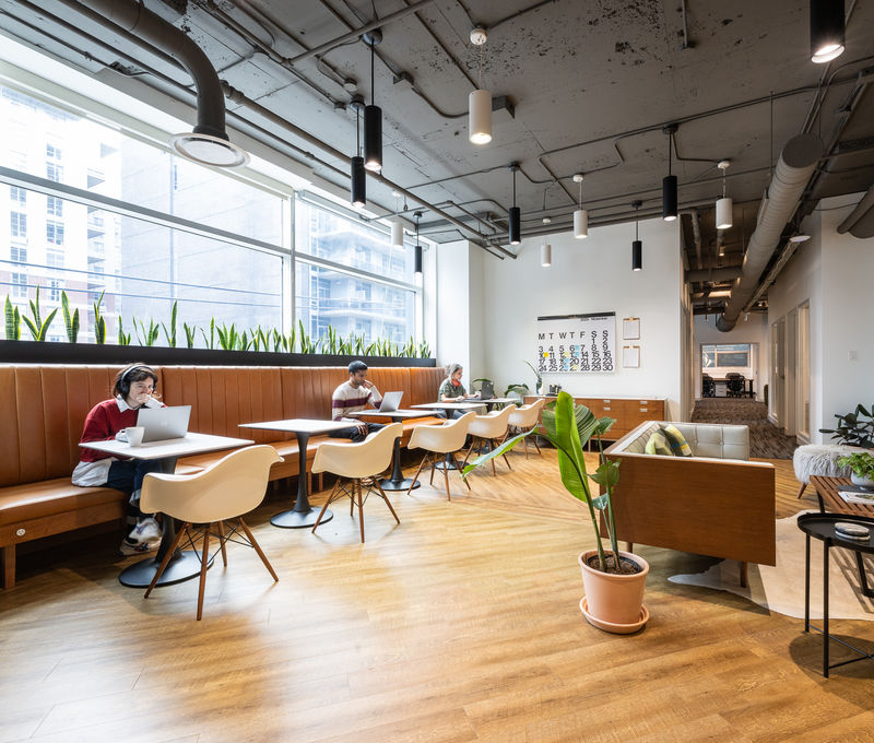 410 Adelaide Street West, Toronto - Image 19