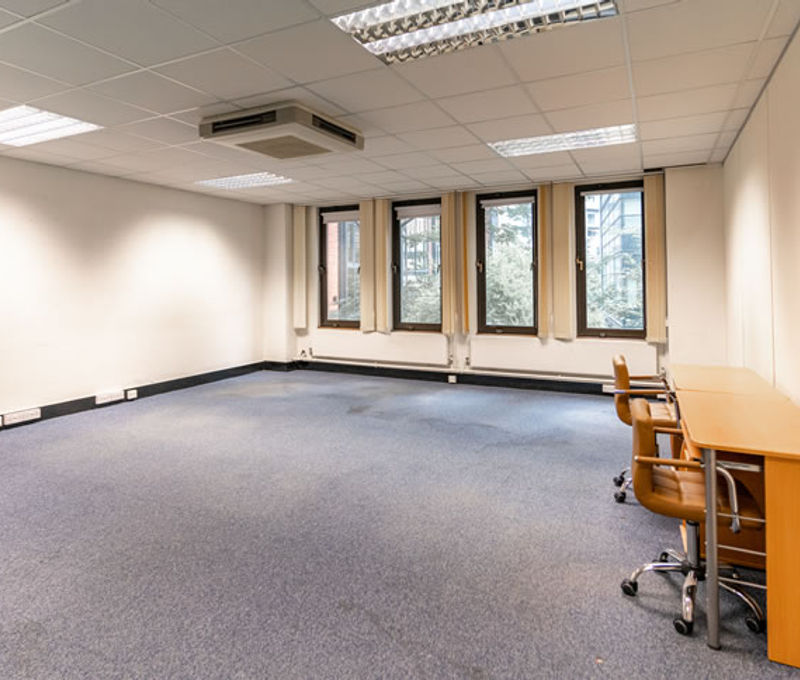 6 Bedford Park, Croydon - Image 2
