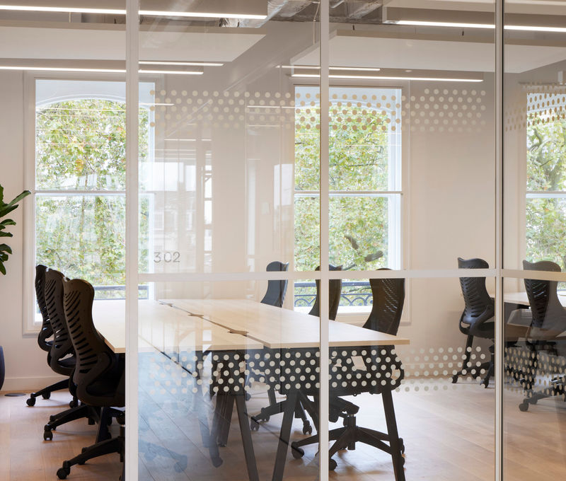 8-10 Grosvenor Gardens, Greater London - Image 3
