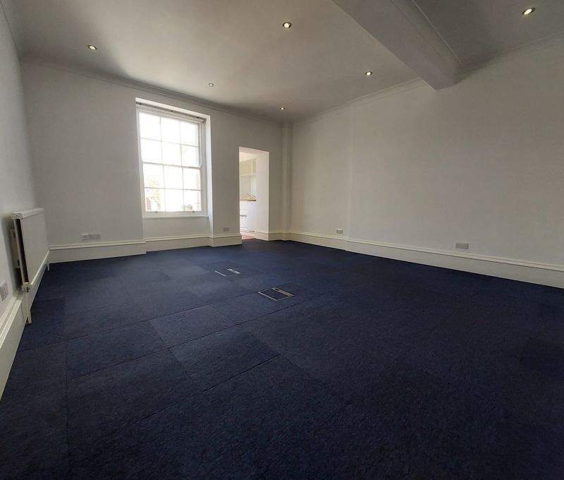 33 Portland Square 33 Portland Square, Saint Paul's - Image 4