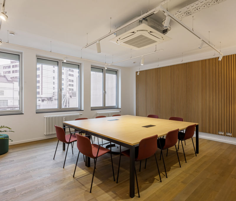 8 Nurnberger Str, Berlin - Image 1