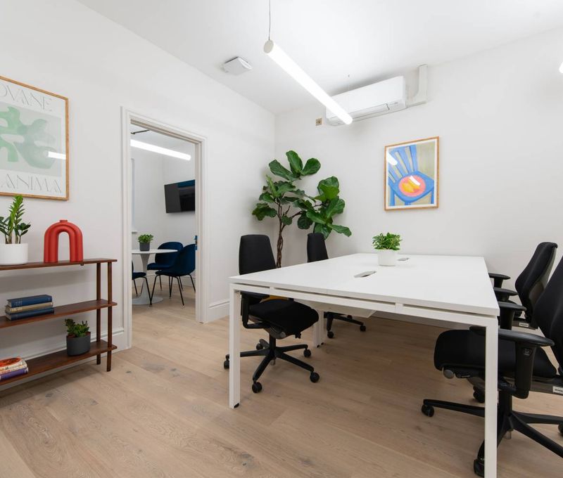 321 Oxford Street, Greater London - Image 4