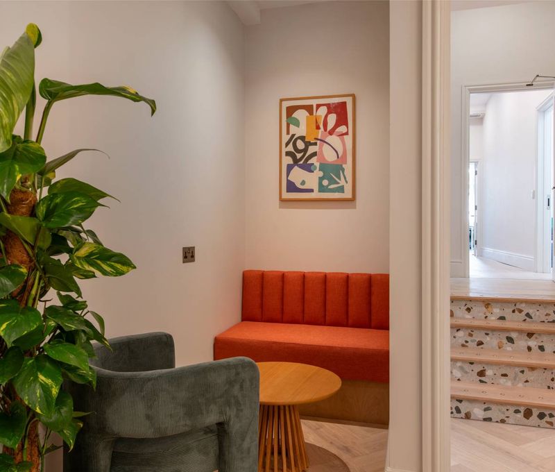 321 Oxford Street, Greater London - Image 8
