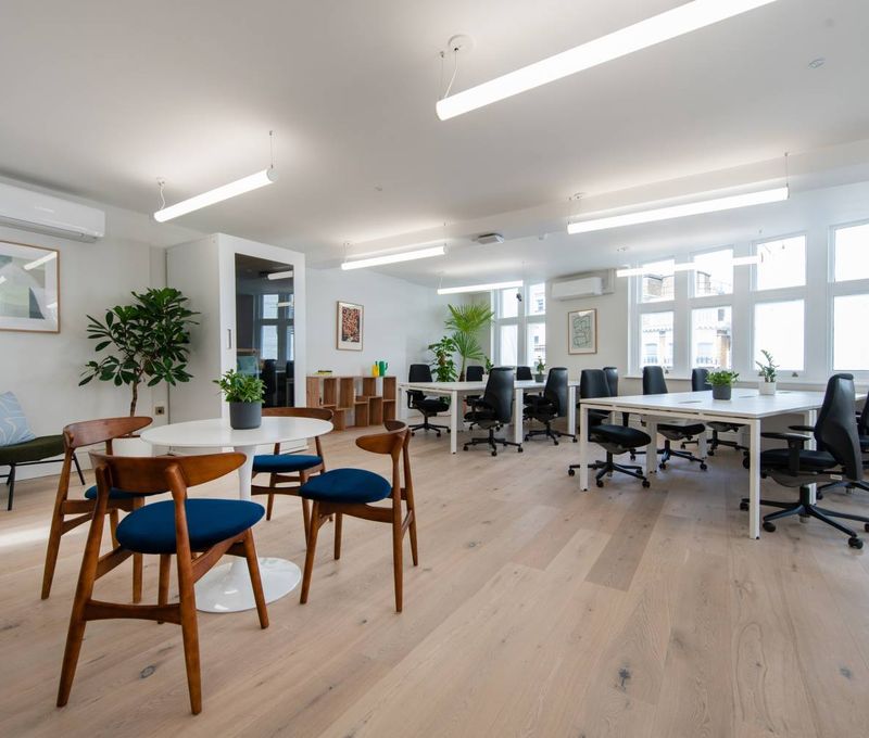 321 Oxford Street, Greater London - Image 1