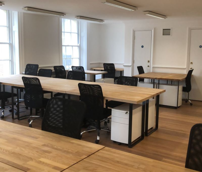 27 Hill Street 27 Hill Street, Greater London - Image 7