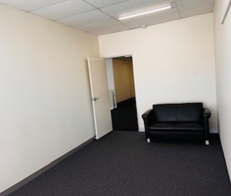 62 Tarnard Drive 62 Tarnard Drive, Braeside - Image 2