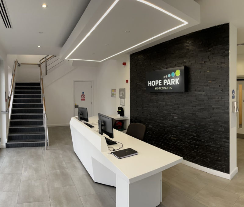 16 Carolina Way 16 Carolina Way, Greater Manchester - Image 1