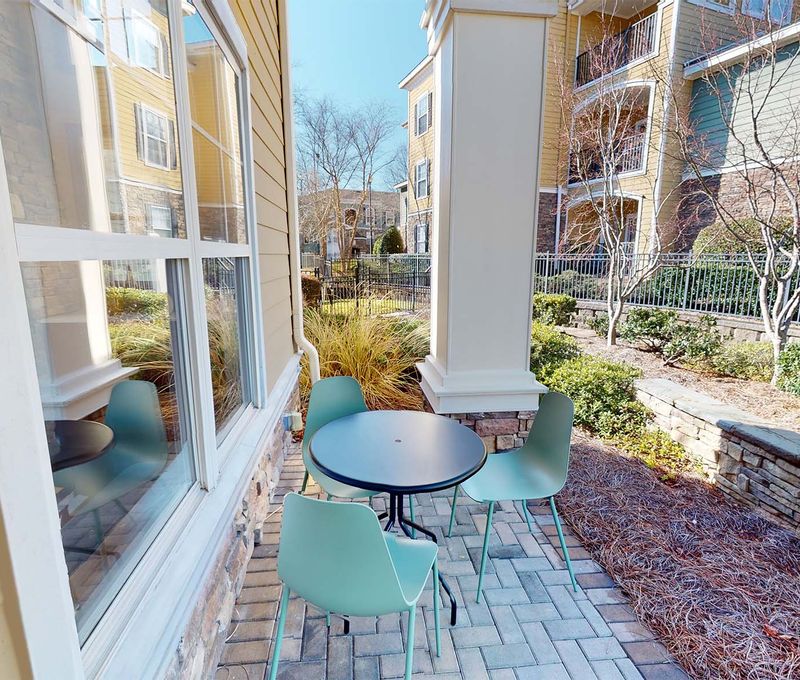 2325 Courtney Oaks Rd, Charlotte - Image 8