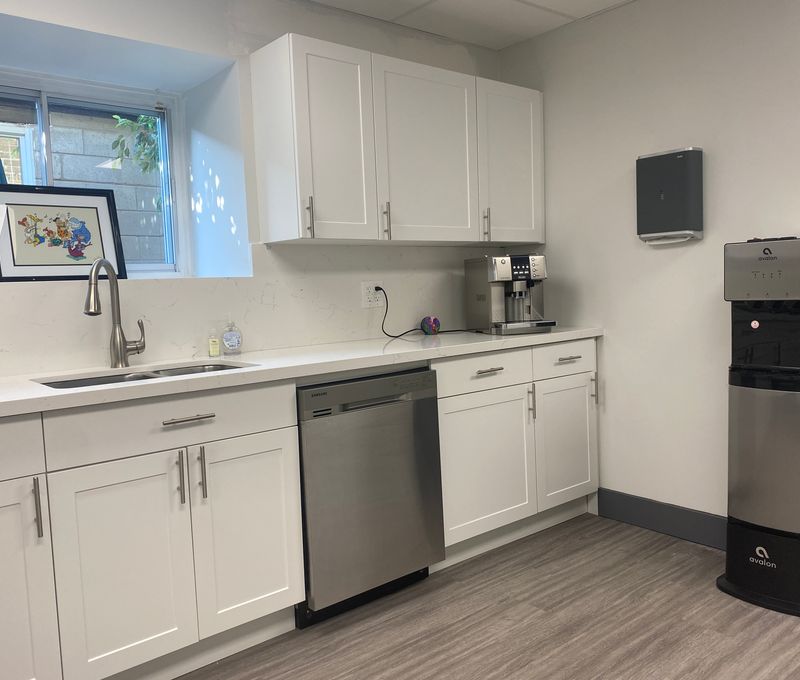 10225 Yonge St Unit R, Richmond Hill - Image 4