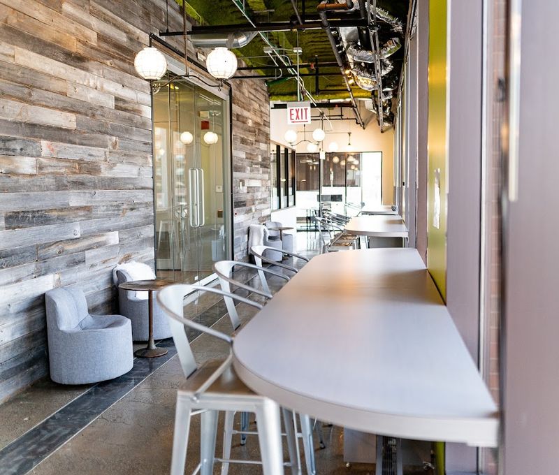 1165 N Clark St 1165 N Clark St, Chicago - Image 2