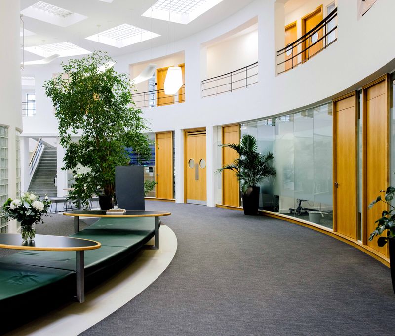 Beehive Ring Road, Crawley - Image 11