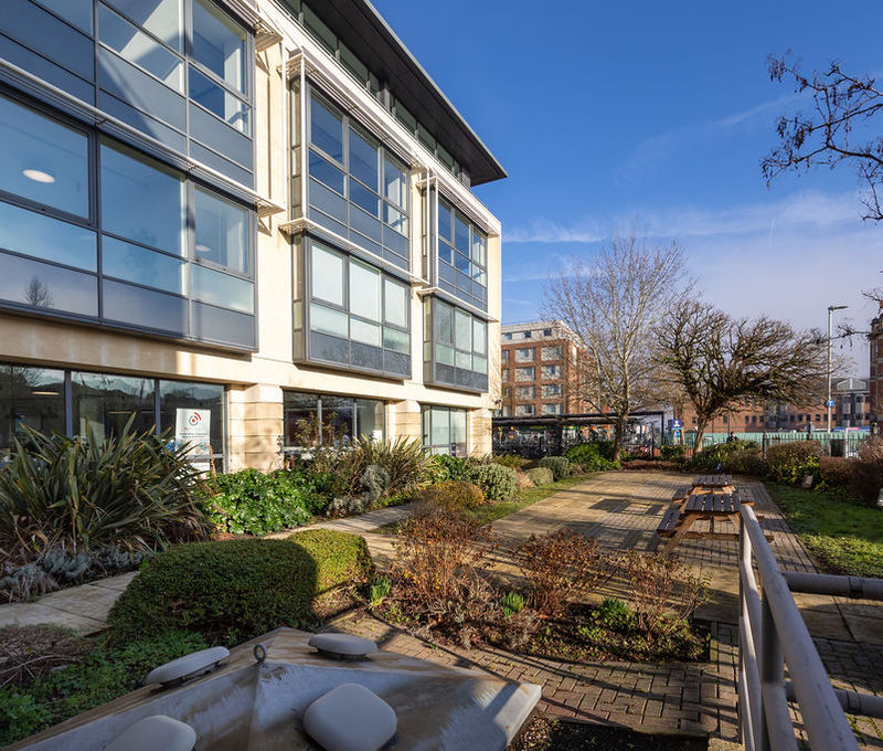 1 Grenfell Road, Berkshire - Image 7