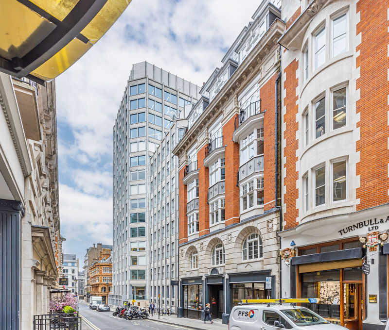 25 Bury Street 25 Bury Street, London - Image 9