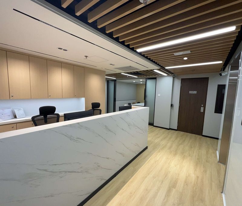 138 Queen's Road Central, Central - Image 2