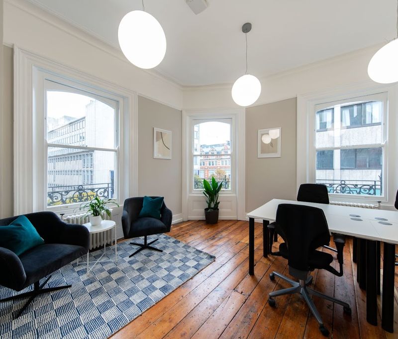 30 Binney Street, London - Image 1