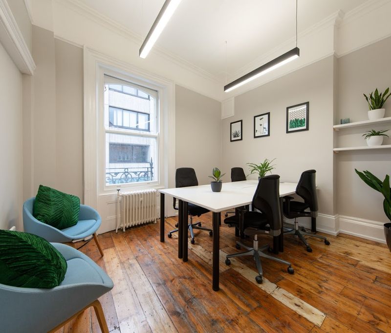 30 Binney Street, London - Image 11