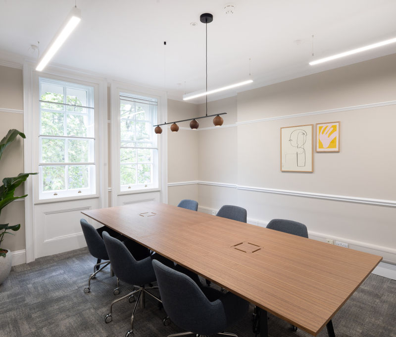132 Buckingham Palace Road, Greater London - Image 5