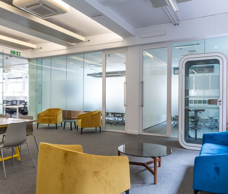 11 Hills Place, Greater London - Image 8