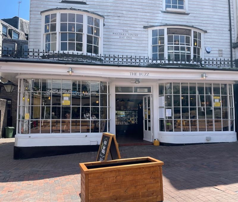 7 The Pantiles, Tunbridge Wells - Image 5
