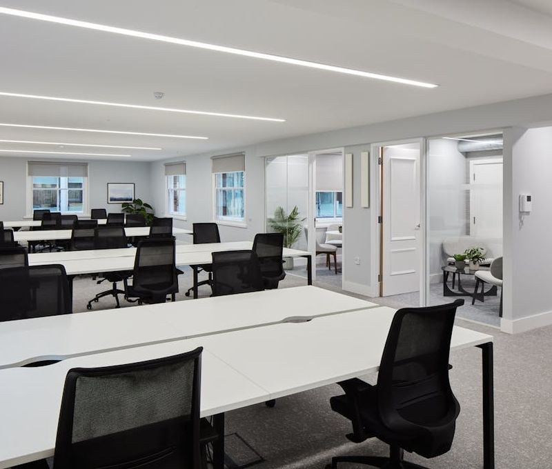 25 Buckingham Palace Road, London - Image 1
