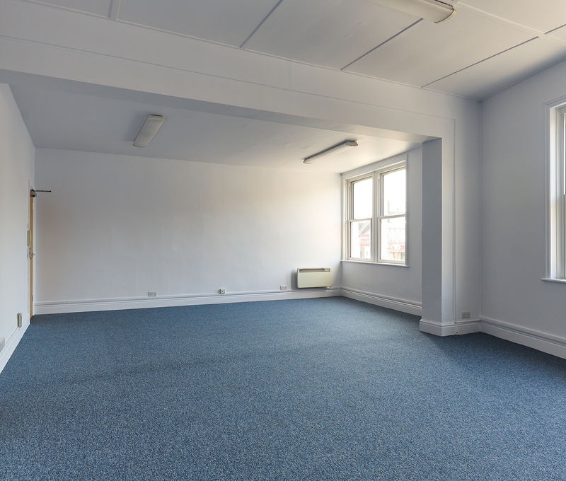 Station Hill, Chippenham - Image 1