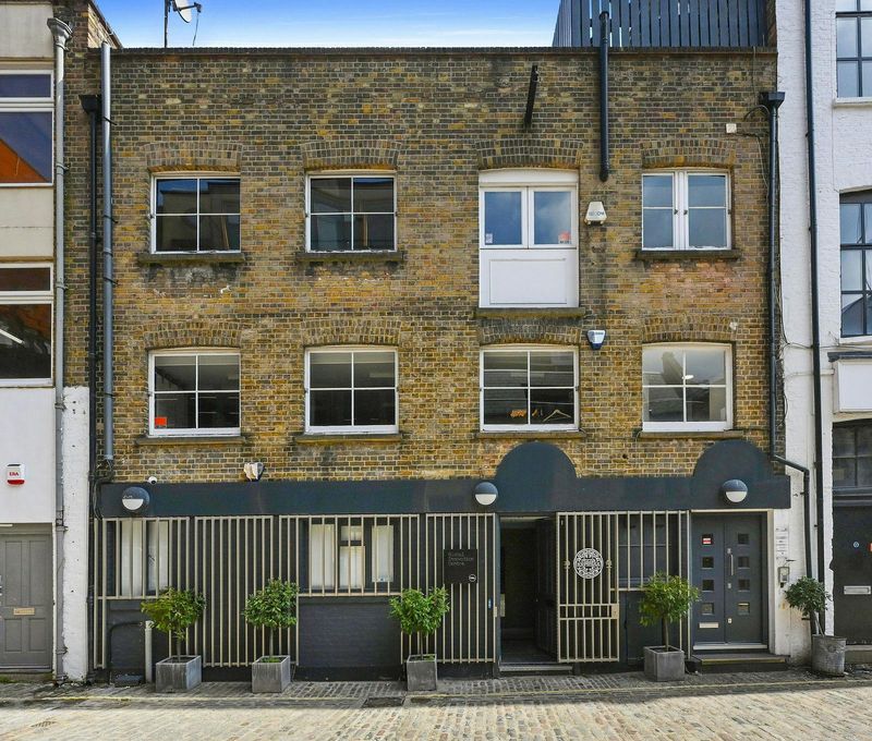 11-12 Charlotte Mews 11-12 Charlotte Mews, Fitzrovia - Image 7
