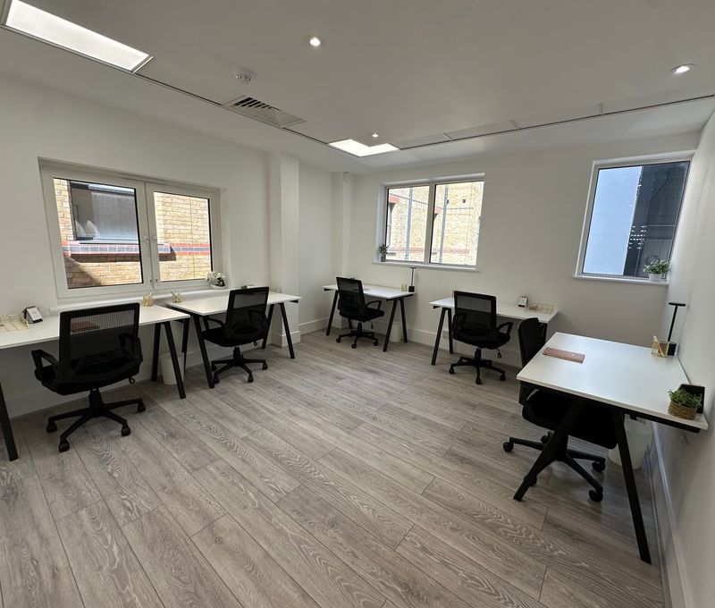 11 Haymarket, Greater London - Image 4