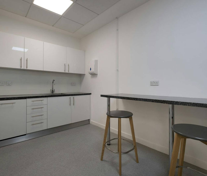 6 Tinworth Street, Bankside - Image 3