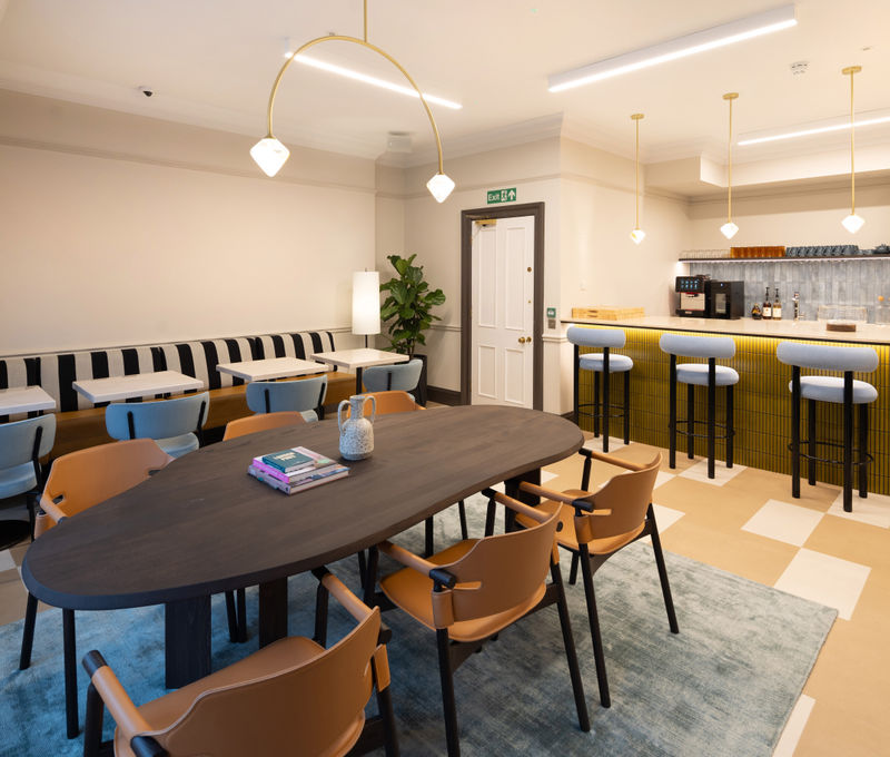 146 Buckingham Palace Rd, Greater London - Image 3