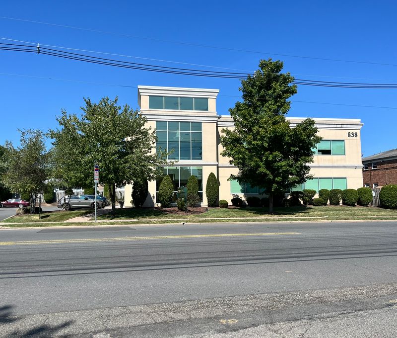 838 Green Street, Woodbridge Township - Image 6