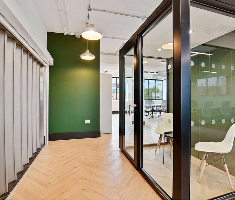 42 Southwark St, London - Image 4