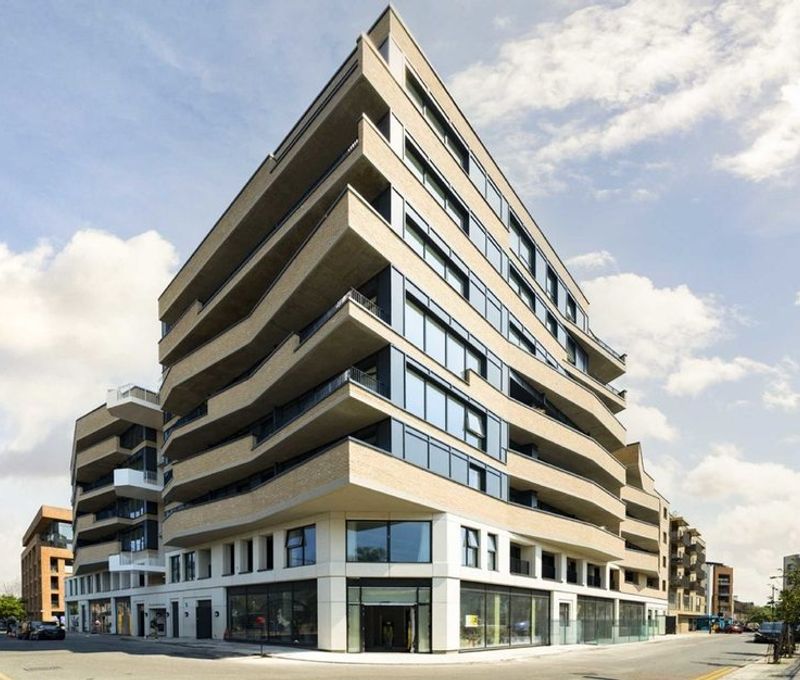 Mentmore Terrace, London - Image 4