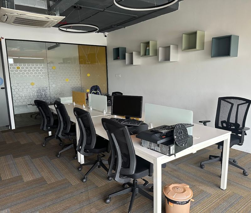 Hitech City Rd Laxmi Cyber City Whitefields Hitec City Hitech City Rd Laxmi Cyber City Whitefields Hitec City, Hyderabad - Image 1