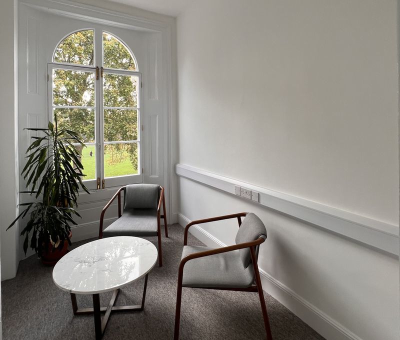 24 Highbury Crescent, Greater London - Image 3