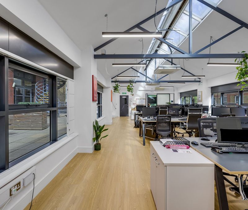 5 Cranwood Street, Old Street - Image 2