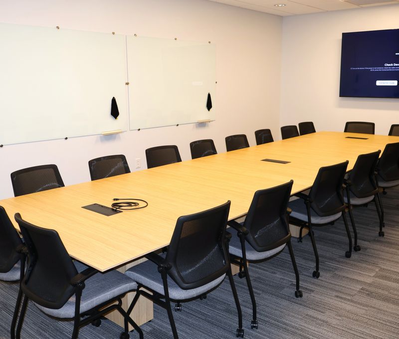 840 Crescent Centre Drive, Franklin - Image 3
