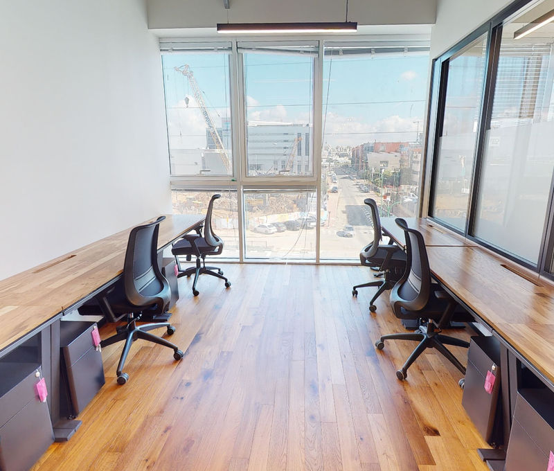24 Yegi’a Kapayim St, Petah Tikva - Image 1