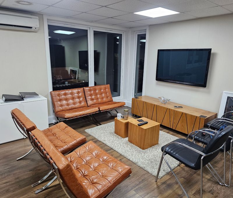 219 Hool Cl 219 Hool Cl, Greater London - Image 4