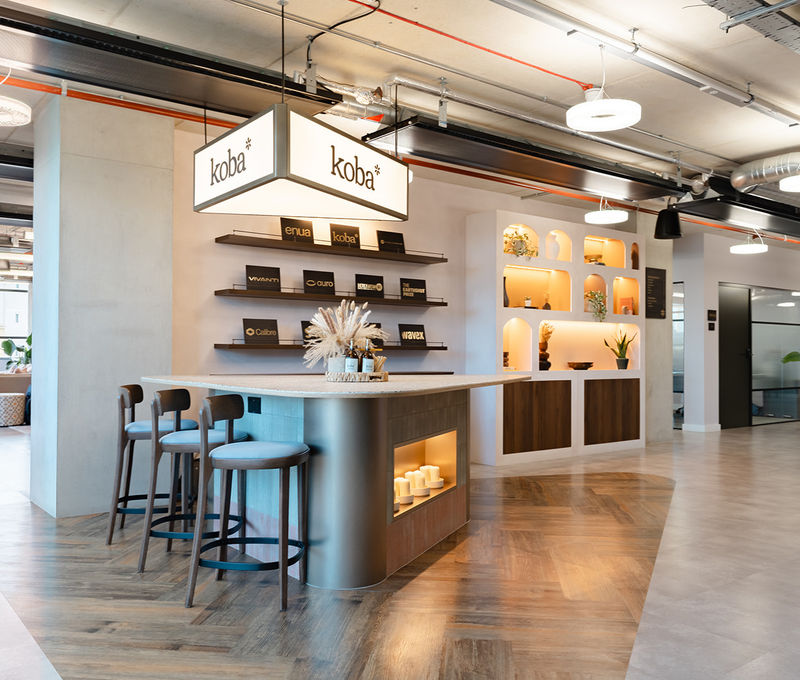 61 Whitechapel High St 61 Whitechapel High St, London - Image 1
