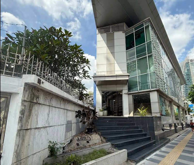 18 Ratchadaphisek Rd Khlong Toei 18 Ratchadaphisek Rd Khlong Toei, Bangkok - Image 4