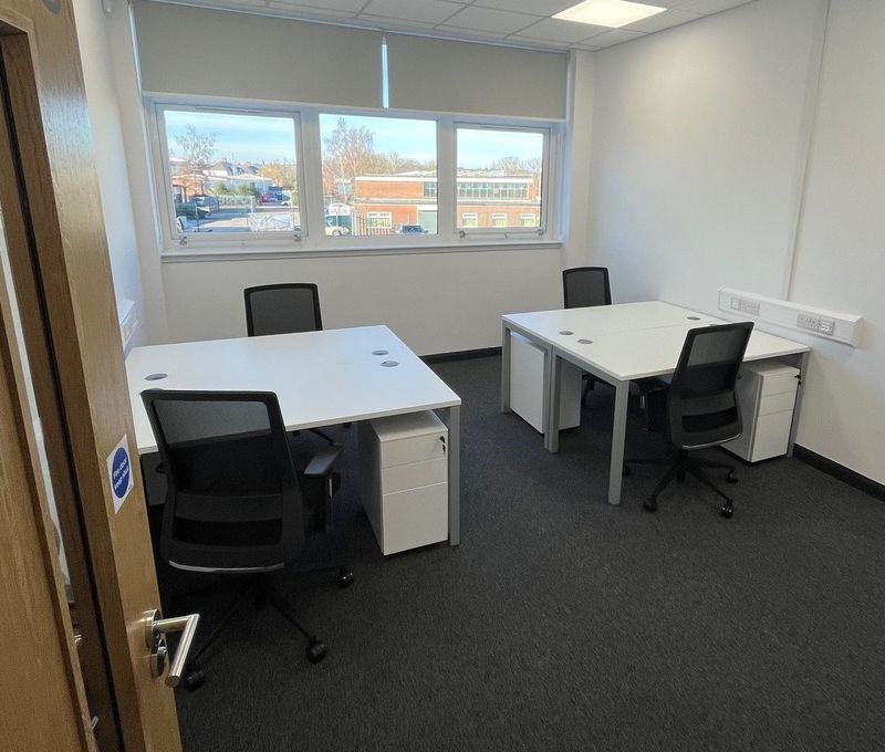 120 Grove Rd, Stoke-on-trent - Image 3