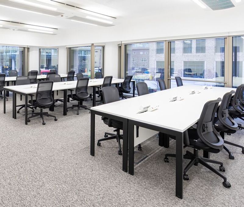 10 Whitechapel High St, London - Image 2