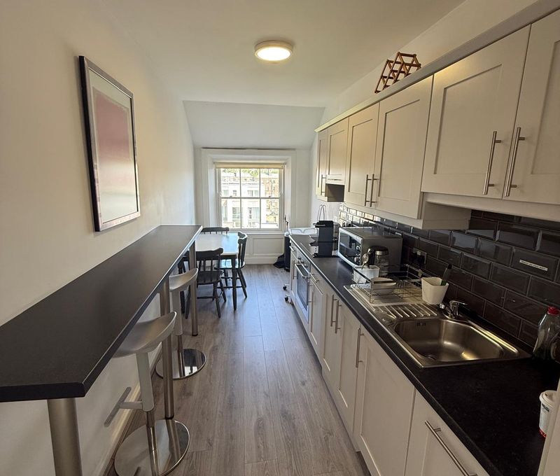 57 Fitzwilliam Square North, Dublin 2 - Image 8