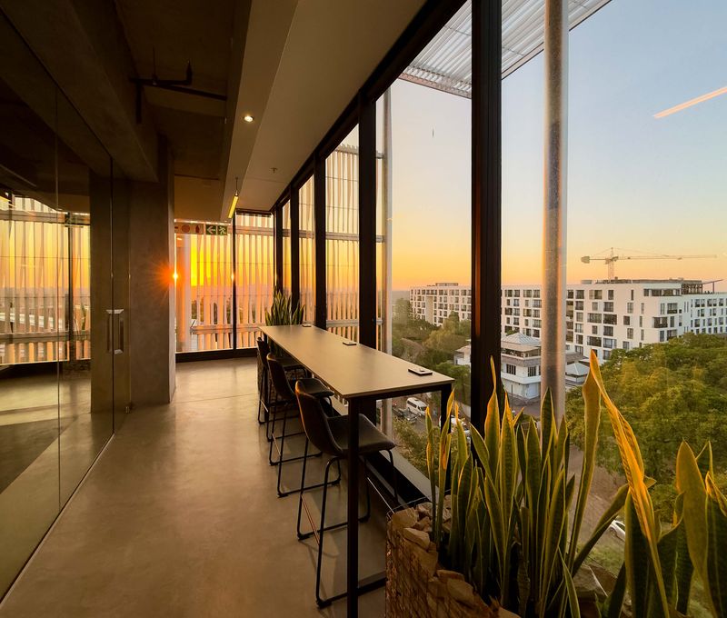 30 Jellicoe Avenue Rosebank, Johannesburg - Image 1