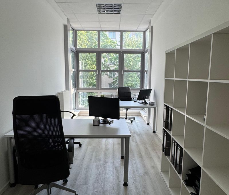 8 Huttenstraße, Berlin - Image 1